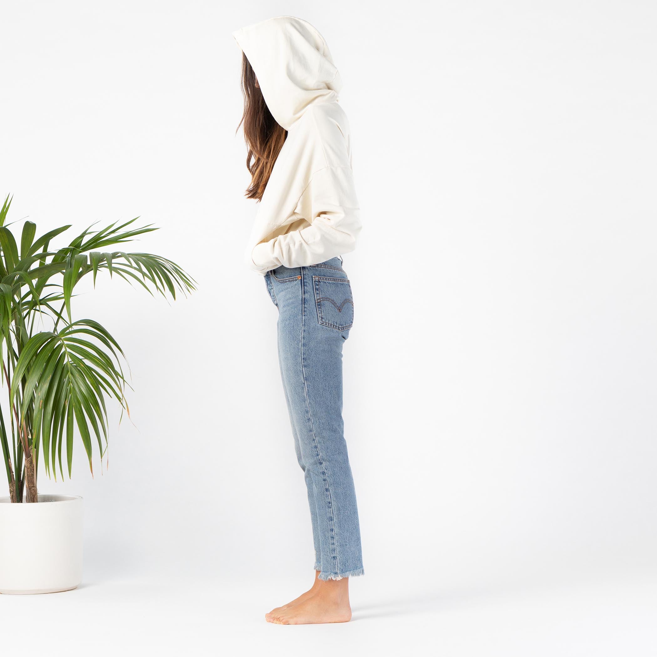 travel_hoodie_sandstone_f5-op.jpg